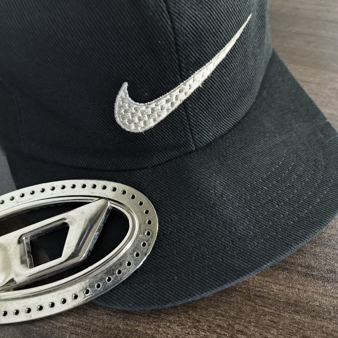 Vintage Nike Embroidered Logo Cap (Category: Caps & Hats) located in Antipolo. Submitted by soon2byours_ (Listing ID 1464797438, Image 3). Description: Adult Fitting Velcro Large on tag Flaws: soft brim and slightly deformed & sweat stains on sweatband and under brim Color Rate: 8.5/10 Condition: GOOD COLOR MAY VARY DUE TO LIGHTING!.