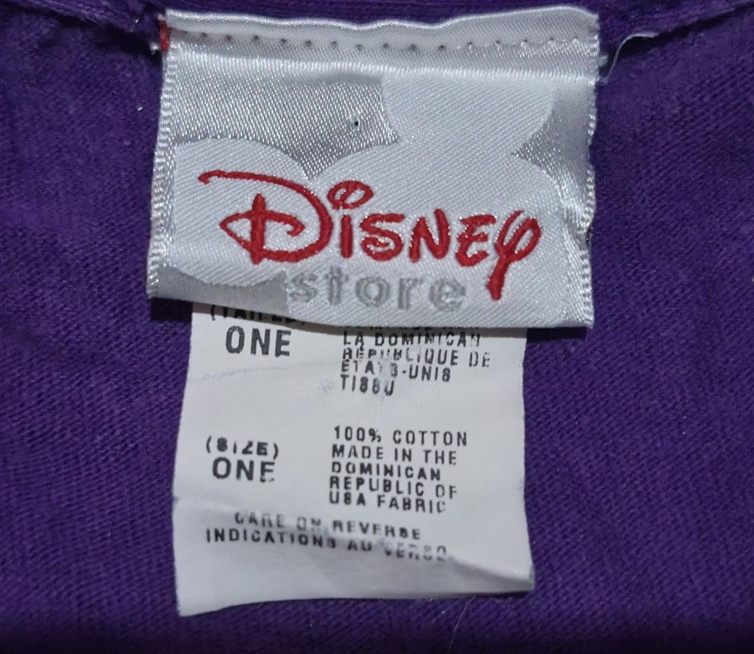 Vintage Pooh Shirt (Category: Activewear) located in Noveleta. Submitted by nep21 (Listing ID 1464808814, Image 2). Description: Vintage Winnie the Pooh by Disney Store Size XL 25x32 Very good condition 1,500 pesos Noveleta,Cavite location Shipping J&T or Lalamove.
