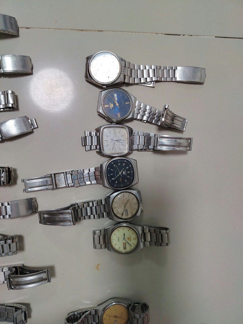 Vintage Seiko (6309 Movement) (Category: Men's Watches) located in Silang. Submitted by bon0507 (Listing ID 1464793287, Image 1). Description: Vintage Seiko (6309 Movement) AS IS AND FOR SERVICE Selling for As Pack! .