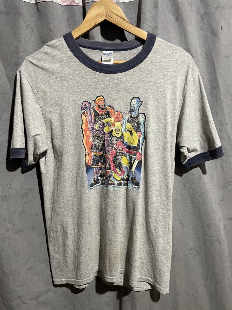 Vintage The Monster Town Graphic Tee (Category: Tshirts & Polo Shirts ) located in Kalibo. Submitted by kaizenfinds7 (Listing ID 1464871322, Image 1). Description: Issue nasa pic na Well used condition Size M +sf.