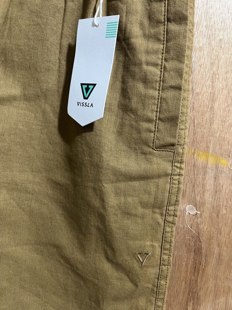 Vissla (Category: Shorts) located in Valencia. Submitted by flex-again (Listing ID 1464880593, Image 3). Description: .