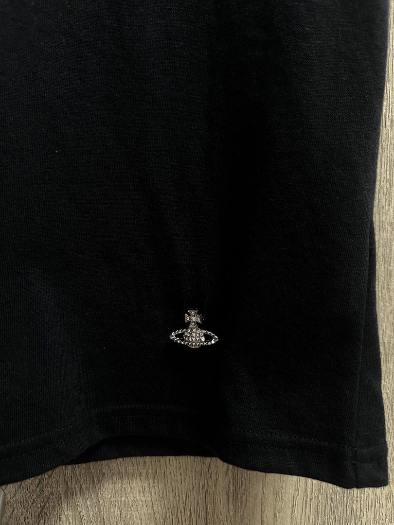 Vivienne Westwood Metal Logo Tshirt (Category: Shirts) located in Imus. Submitted by rckrmns (Listing ID 1464808521, Image 2). Description: Vivienne Westwood Metal Logo Tshirt Size M W- 17 L- 20 Good as new .