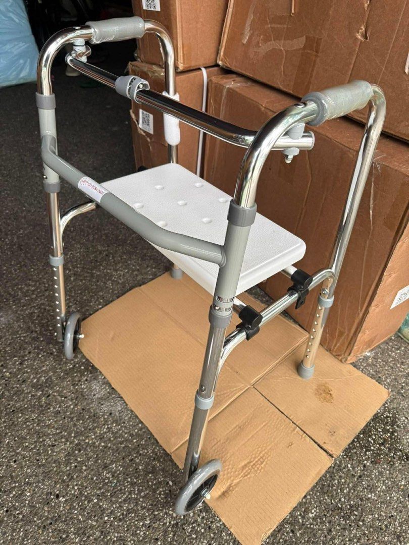 Walker with wheels and seat (Category: Medical Supplies & Tools) located in Quezon City. Submitted by indaytals (Listing ID 1464946518, Image 2). Description: Onhand Pick up Deliver Lalamove.