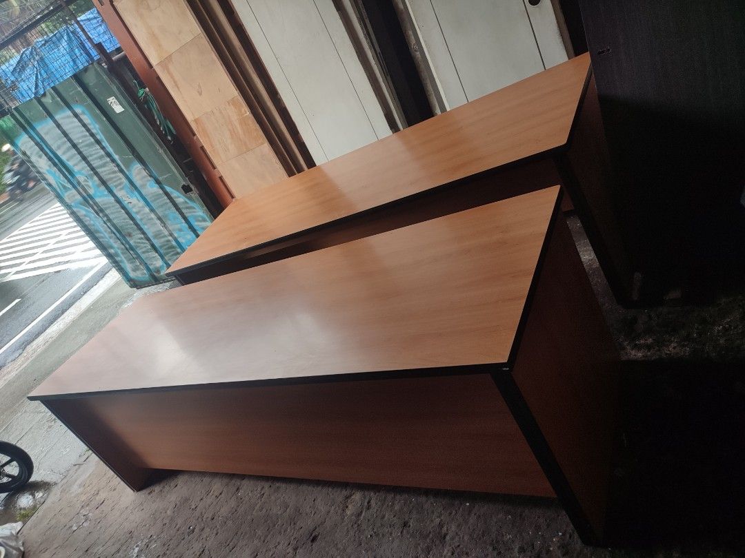 Wide Laminated Desk Table✨ (Category: Tables & Sets) located in Quezon City. Submitted by atgeremias313 (Listing ID 1464793984, Image 2). Description: Wide Laminated Table (2nd hand) Length- 8ft Width W- 77cm Height - 75cm 2pcs available 📲0985-887-8973.