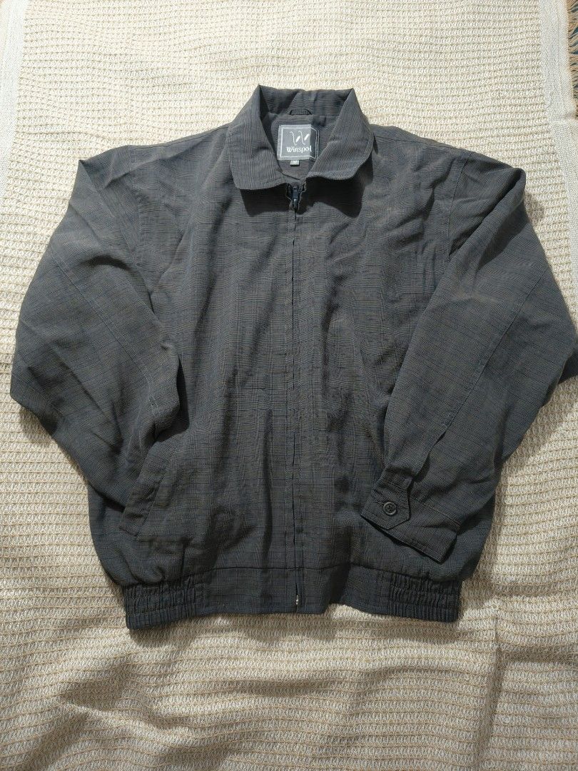 Winspol Grey Checked Casual Bomber Jacket Size M (Category: Coats, Jackets and Outerwear) located in Paranaque City. Submitted by vichhichi_ocean (Listing ID 1464809941, Image 2). Description: - Brand: Winspol - Color: Dark grey with subtle checked pattern - Size: Medium (M) - Closure: Full zip front with classic collar - Features: Elasticated waistband, button cuffs, and inner lining - Condition: Clean fabric texture throughout.