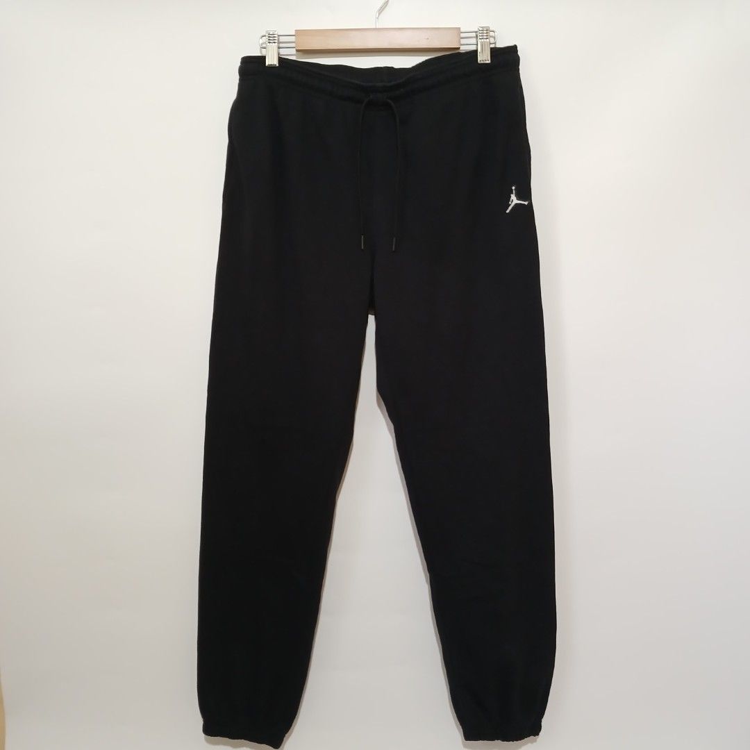 (WMNS) JORDAN SWEAT PANTS (Category: Other Bottoms) located in Ozamiz City. Submitted by 2nd.sight (Listing ID 1464791316, Image 1). Description: size: small w: 31-34 l: 40 excellent condition.