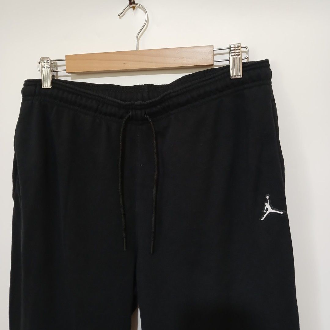 (WMNS) JORDAN SWEAT PANTS (Category: Other Bottoms) located in Ozamiz City. Submitted by 2nd.sight (Listing ID 1464791316, Image 3). Description: size: small w: 31-34 l: 40 excellent condition.