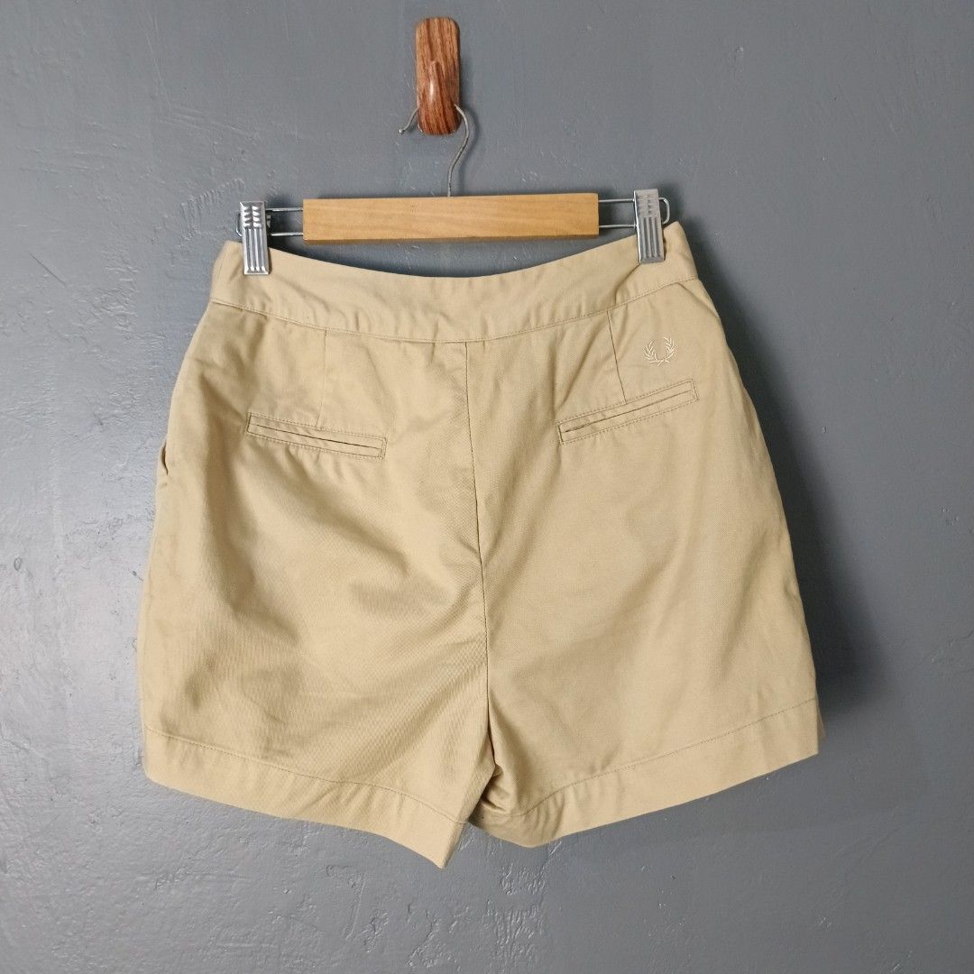Women's - Fred Perry (Category: Shorts) located in Bacolod City. Submitted by drop.ph (Listing ID 1464922242, Image 2). Description: Fred Perry - Chino Shorts *Fits 24, Length - 13 *Excellent *No Flaws *Price: 1,000php *Add SF if outside Bacolod City .