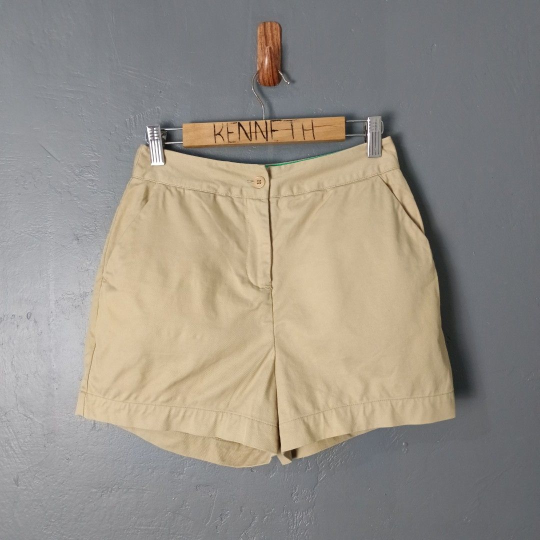Women's - Fred Perry (Category: Shorts) located in Bacolod City. Submitted by drop.ph (Listing ID 1464922242, Image 1). Description: Fred Perry - Chino Shorts *Fits 24, Length - 13 *Excellent *No Flaws *Price: 1,000php *Add SF if outside Bacolod City .