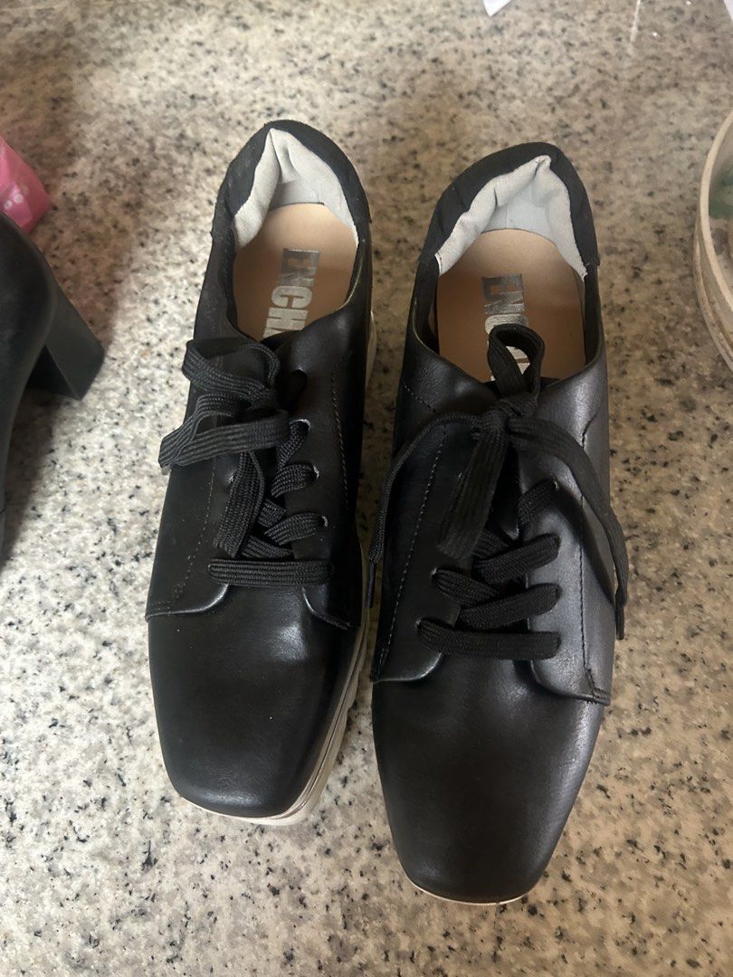 Womens Derby volume sole Sneaker 7 (Category: Loafers) located in Cavite. Submitted by cecitrifthshop (Listing ID 1464778005, Image 1). Description: Enchanted. Womens derby volume sole sneakers in black size 7 .