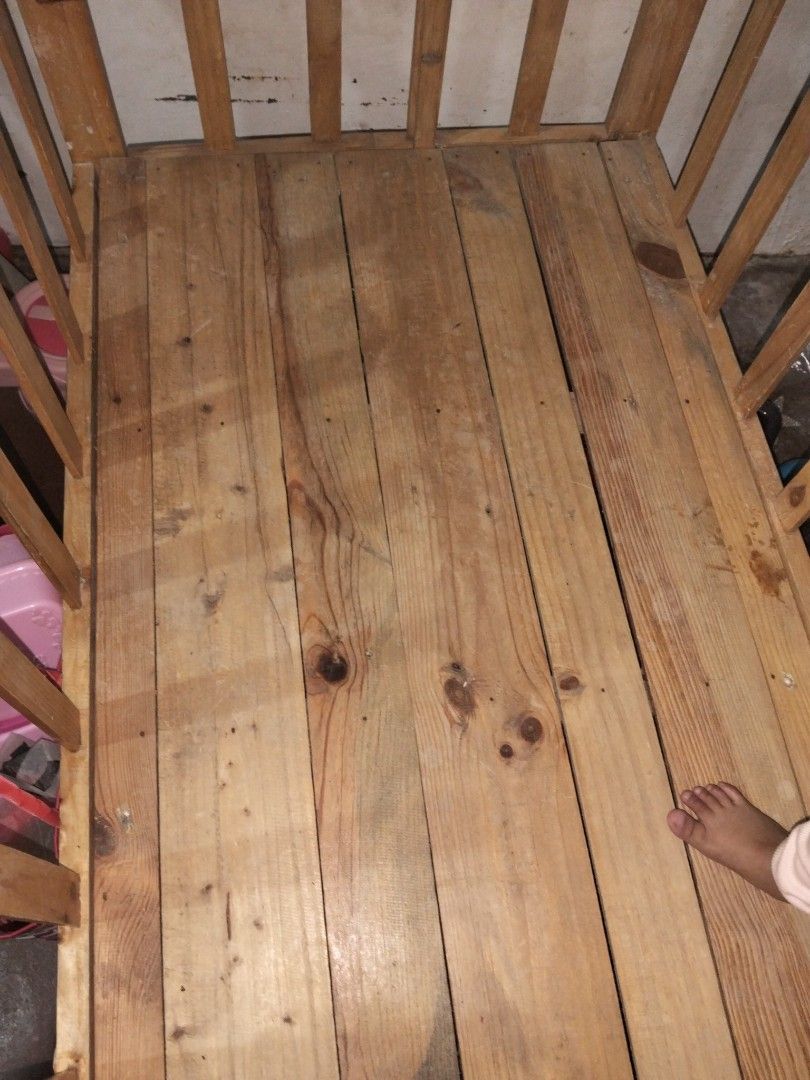 Wooden Crib (Category: Cots & Cribs) located in Quezon City. Submitted by norielilca77595 (Listing ID 1464877369, Image 3). Description: wooden crib Lightly Used. .