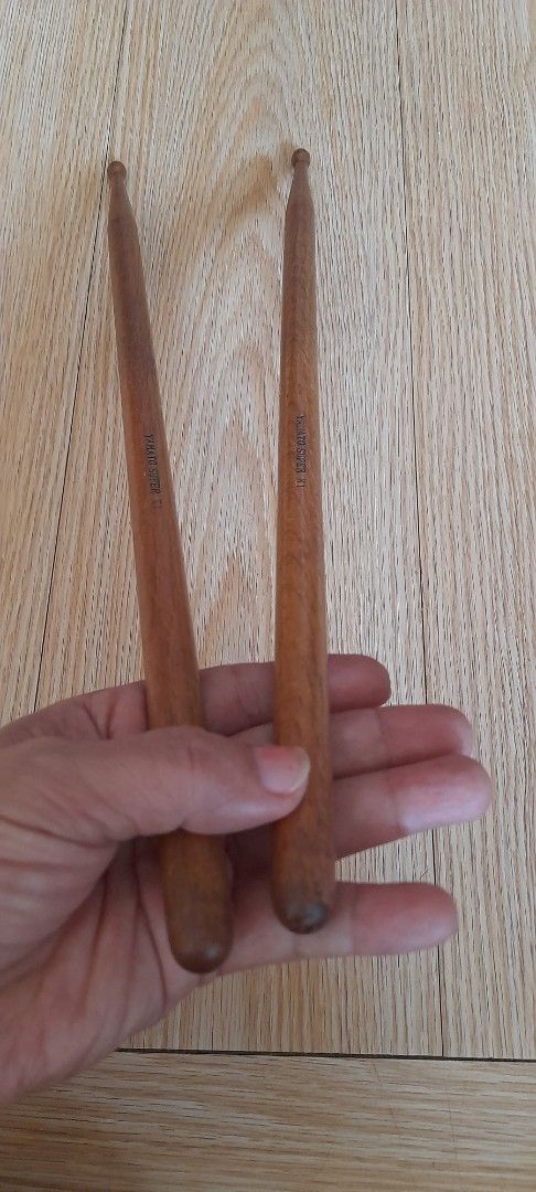 Wooden Drum Sticks Pair (Category: Musical Instruments) located in Bocaue. Submitted by marajapansurplus (Listing ID 1464805317, Image 2). Description: - Selling as it is - Pair of standard-size wooden drum sticks - Traditional round tips with natural wood grain finish - Standard length and weight, fits most drum stick holders - Ideal for budget-friendly practice and casual playing sessions.