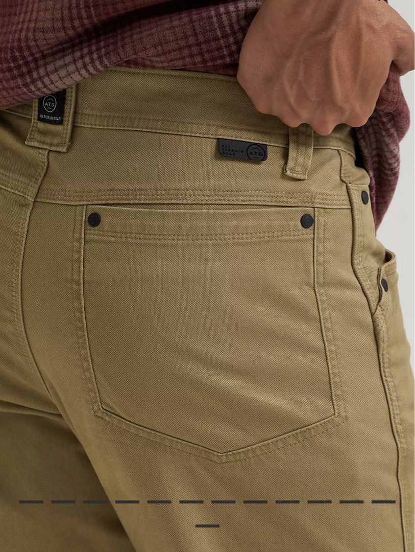 WRANGLER All Terrain Gear Pants 32x32 (Category: Activewear) located in Calapan. Submitted by shakalak2 (Listing ID 1464906437, Image 3). Description: Brand New with out Tag For Alterion sana NAGKAMALI NG CUT🤣🤣🤣 Measurement:Length-cut at exactly 38 inches Other Leg -42inches(eto yong di nagalaw-Refer to last photo please .