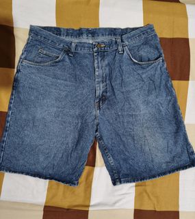 (Category: ) located in . Submitted by thrift-japanuksurplus (Listing ID 1464890560, Image 1). Description: .