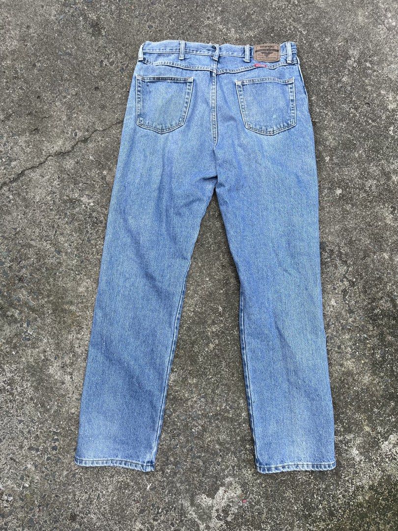 Wrangler Pants (Category: Jeans) located in Las Pinas. Submitted by mysticstone_806e38 (Listing ID 1464894945, Image 2). Description: No issue 36Waist .