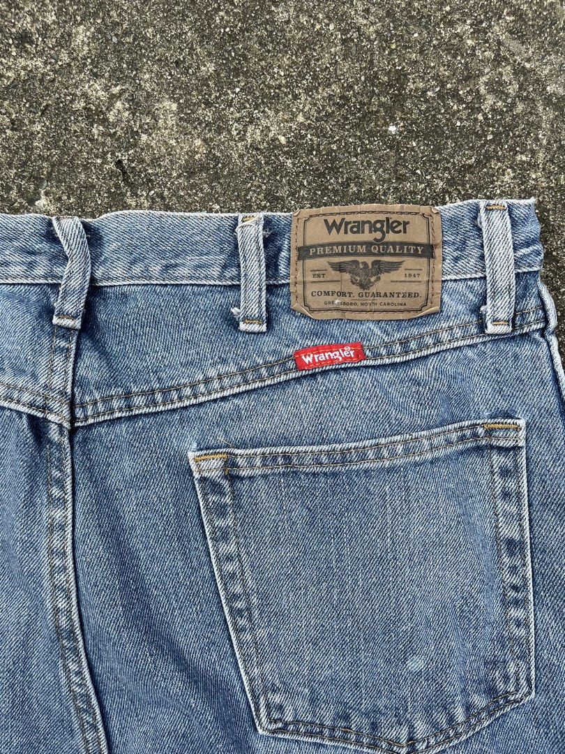 Wrangler Pants (Category: Jeans) located in Las Pinas. Submitted by mysticstone_806e38 (Listing ID 1464894945, Image 3). Description: No issue 36Waist .