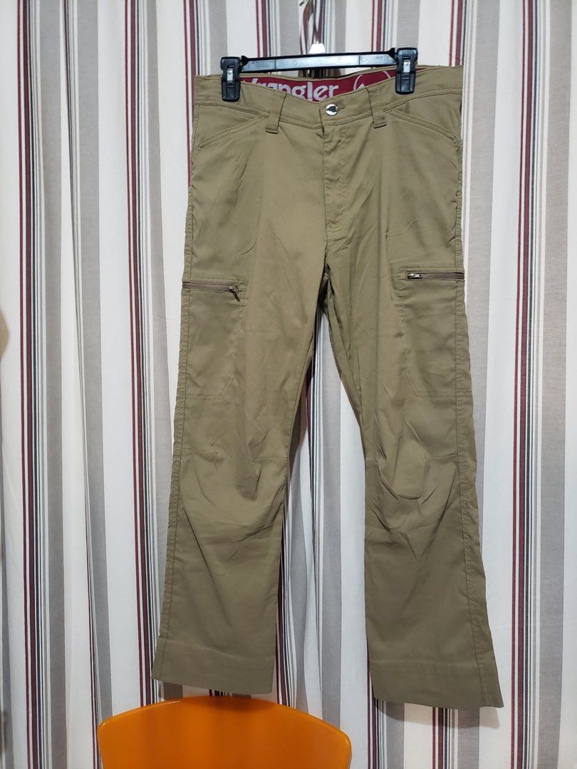Wrangler Trail Pants 32. ( 16x38) (Category: Activewear) located in Calapan. Submitted by shakalak2 (Listing ID 1464908503, Image 1). Description: From 🇺🇸 3Trail pants available from my shop.