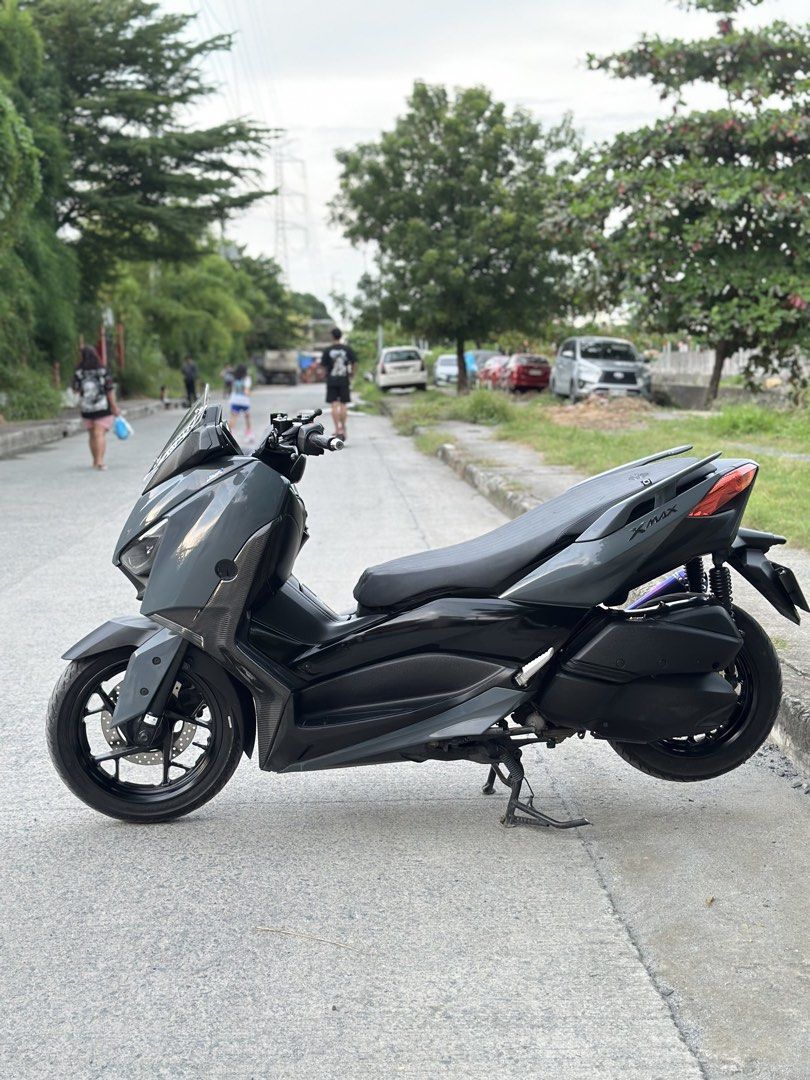 XMAX V1 300cc 2022 Model (Category: Motorbikes for Sale) located in Manila. Submitted by pao5555 (Listing ID 1464921527, Image 3). Description: YAMAHA XMAX V1 300cc 2022 MODEL 225,000 nego FORSALE OR SWAP SA LOWER UNIT SUPER FRESH UNIT PWEDE SA MASELAN COMPLETE PAPERS READY TO TRANSFER TO YOUR NAME ORIGINAL ORCR REGISTERED TILL JUNE 2027 ALL STOCK ENGINE LTO PLATE NUMBER UPGRADES ADR RACING EXHAUST SLEEK SUPER FLATSEAT MAGIC LOWERD FRONT SHOCK(PW