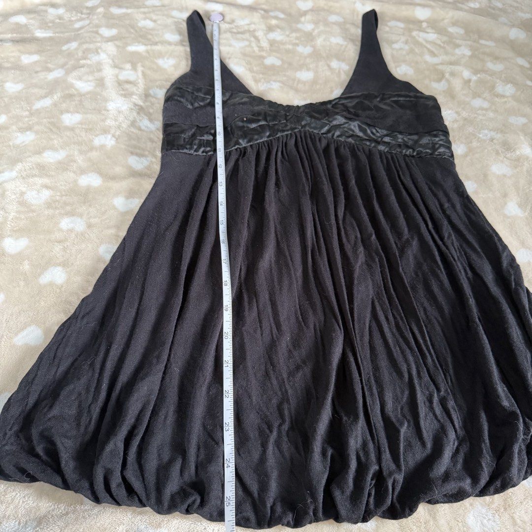 Y2K Seductions (Category: Sleeveless) located in Manila. Submitted by shefindshope (Listing ID 1464884254, Image 2). Description: .