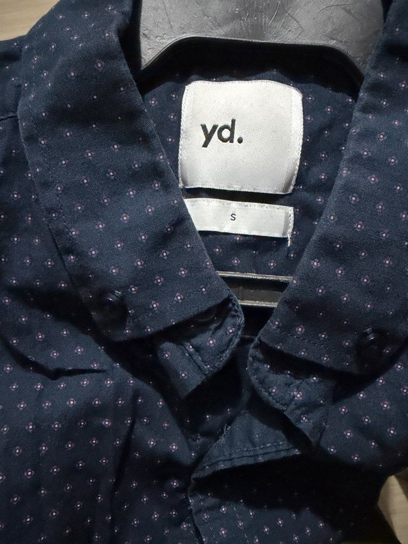 YD Short sleeves buttoned shirt casual (Category: Tshirts & Polo Shirts ) located in Imus. Submitted by marshharrier (Listing ID 1464956476, Image 3). Description: Casual shirt buttoned from NZ.