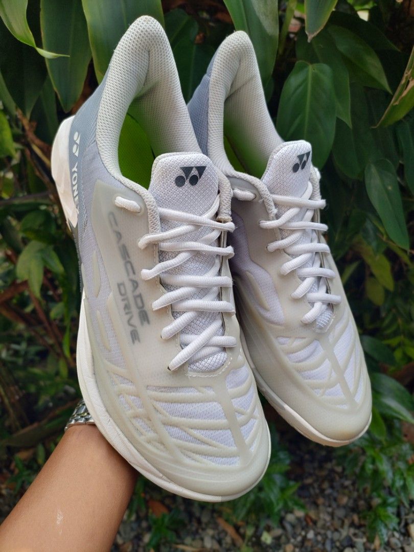 Yonex Power Cushion Cascade Drive 2 (Category: Sneakers) located in Malasiqui. Submitted by shoesyourbrand (Listing ID 1464824432, Image 3). Description: 𝗬𝗼𝗻𝗲𝘅 𝗣𝗼𝘄𝗲𝗿 𝗖𝘂𝘀𝗵𝗶𝗼𝗻 𝗖𝗮𝘀𝗰𝗮𝗱𝗲 𝗗𝗿𝗶𝘃𝗲 𝟮 '𝗠𝗮𝘁𝘁𝗲 𝗪𝗵𝗶𝘁𝗲'(AUTHENTIC/ORIGINAL) SIZE: US 8½ MENS | EUR 41 | 26.5CM VERY GOOD CONDITION | MINOR TOEDRAG PRICE: ₱𝟮,𝟰𝟵𝟵 FREE SHIPPING 🚛 PAYMENT FIRST BASIS MODE OF PAYMENT: GCASH, BANK TRANSFER COURIER SERVICE: J&T E