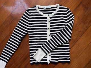 （分類：）位於 。 由 thegirlllll 提交（商品編號 1464780203，圖片 1）。簡介： 。