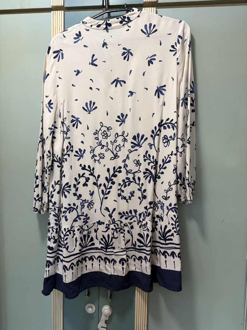 Zara casual dress (Category: Dresses) located in Quezon City. Submitted by hpa1082021 (Listing ID 1464968278, Image 3). Description: .