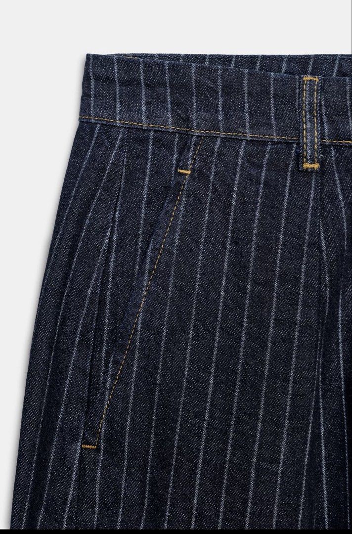 Zara Striped Denim Jeans (Category: Jeans) located in Mandaluyong City. Submitted by keep.it (Listing ID 1464799257, Image 3). Description: Size 36; Used once Original price 3595.