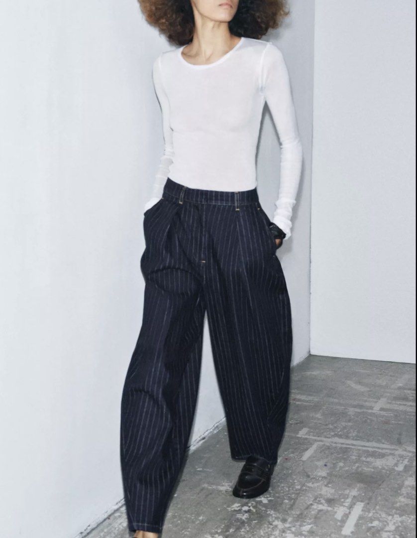 Zara Striped Denim Jeans (Category: Jeans) located in Mandaluyong City. Submitted by keep.it (Listing ID 1464799257, Image 1). Description: Size 36; Used once Original price 3595.