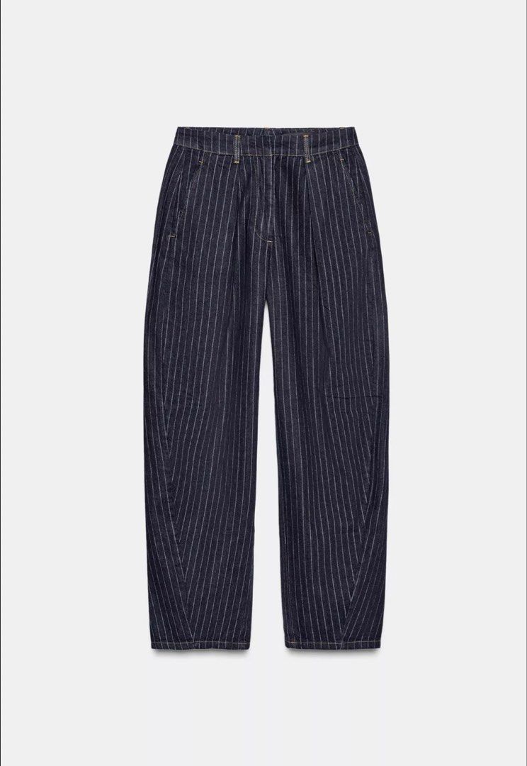 Zara Striped Denim Jeans (Category: Jeans) located in Mandaluyong City. Submitted by keep.it (Listing ID 1464799257, Image 2). Description: Size 36; Used once Original price 3595.