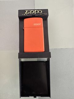 Arsenal Tiger FC Lighters and Display Box Set, Toys & Collectibles ...
