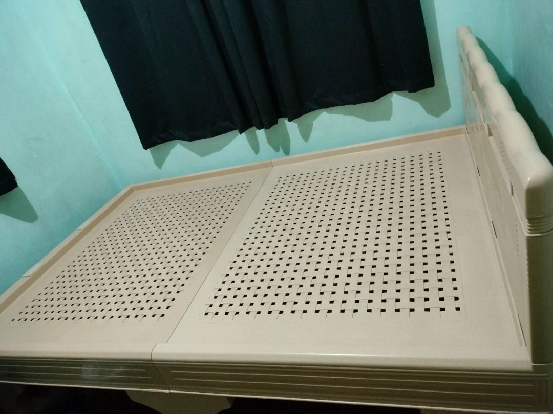 Zooey Cool & Comfort Semi-Double Bed Frame (Category: Bed Frames & Mattresses) located in San Pedro. Submitted by leviandmillie (Listing ID 1464954137, Image 2). Description: ‼️PICK UP ONLY‼️ ‼️Kindly read all the information.‼️ 🛏️ Zooey Cool & Comfort Semi-Double Bed Frame (48" x 75") – ₱2,500 Only 📌 Condition: Secondhand 🛒 Reason for Selling: Lilipat ng bahay, hassle dalhin 📦 Original Price: ₱6,400 💰 Selling Price: ₱2,500 ✅ Specs & Feature