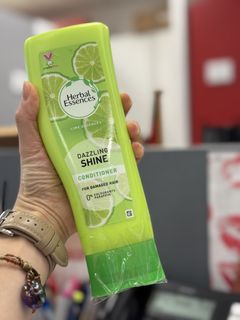 （分類：）位於 。 由 icedmocha1732 提交（商品編號 1459302257，圖片 1）。簡介： 。