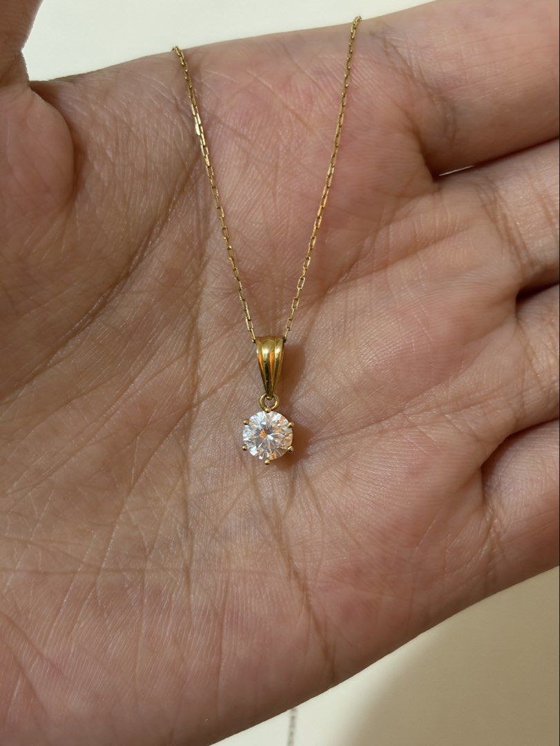 18K Yellow Gold Stone Pendant (Category: Precious Stones) located in Marikina City. Submitted by shop.voyageph (Listing ID 1459471576, Image 1). Description: Cubic zirconia Super nice with dainty necklaces ✨.