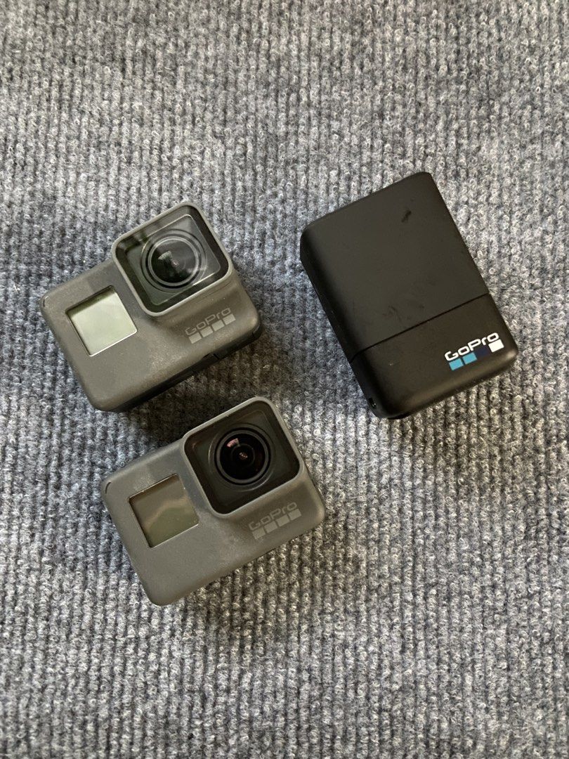 2 GoPro hero 5 Cameras with Accessories (Category: Cameras) located in Santa Cruz, Pampanga. Submitted by janstephen84566 (Listing ID 1459322880, Image 3). Description: - Two GoPro cameras included - Comes with a battery pack - Includes a mounting frame - Charging cable provided - Ideal for capturing adventures - Ready for your next trip - Feel free to ask any questions!.