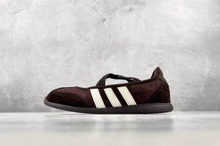 (Category: ) located in . Submitted by shoes_shop. (Listing ID 1459307625, Image 1). Description: .