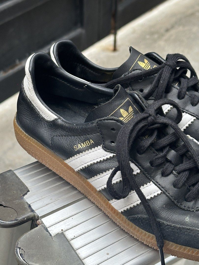Adidas Black OG Samba (Category: Shoe inserts) located in Paranaque City. Submitted by xoxomfr (Listing ID 1459359320, Image 2). Description: Please see the pictures for the condition. Can do meet up within Paranaque area. Can lower down for 2000 for sure buyer..
