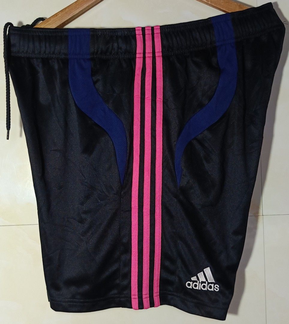 adidas running short (Category: Shorts) located in Talisay. Submitted by burdagz13 (Listing ID 1459413623, Image 3). Description: condition: good as new colorrate: 10-10 issue: none 💸 First pay basis only 🚀 J&T shipping nationwide (doortodoor).