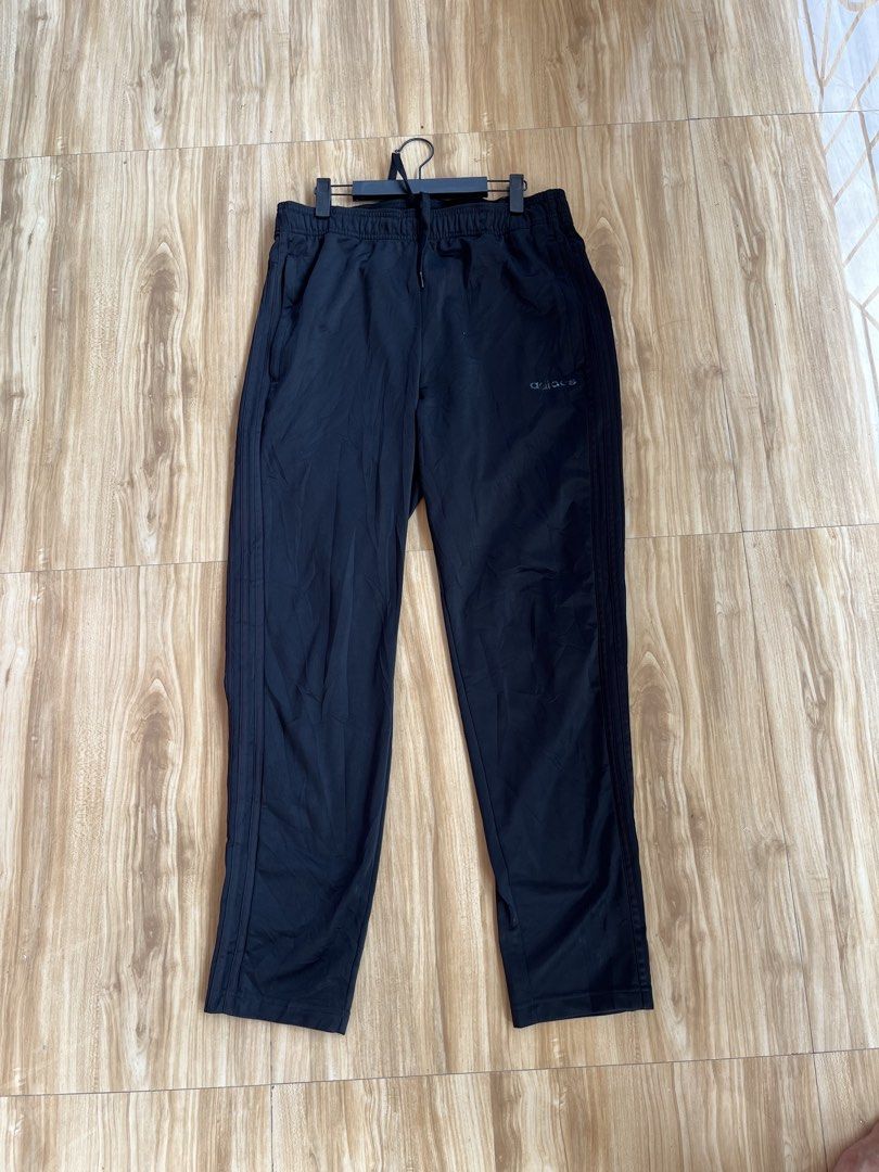 Adidas track pants (Category: Joggers) located in Manila. Submitted by manonghits.12 (Listing ID 1459309360, Image 1). Description: Adidas track pants Excellent cond Best fit 33 to 35 Haba 41 750+sf only.