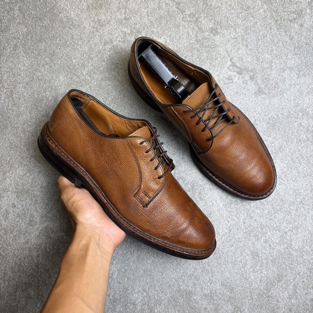 Allen Edmons (Category: Dress Shoes) located in Cagayan de Oro. Submitted by taramattsa45690 (Listing ID 1459487449, Image 1). Description: - Classic brown leather derby shoes - Textured leather upper - Durable Dainite soles - Secure lace-up closure - Timeless design suitable for smart casual or formal occasions - Comes with complimentary shoe trees.