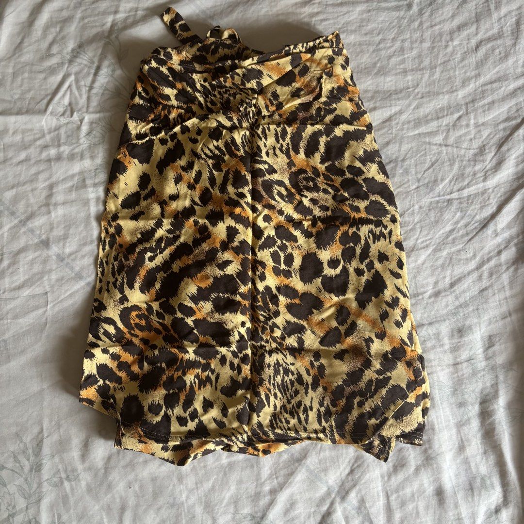 Animal Print Self Tie Mini Skirt (Category: Skirts) located in Binan City. Submitted by mypreloved_haul (Listing ID 1459326855, Image 1). Description: max size up to 28, length 19.