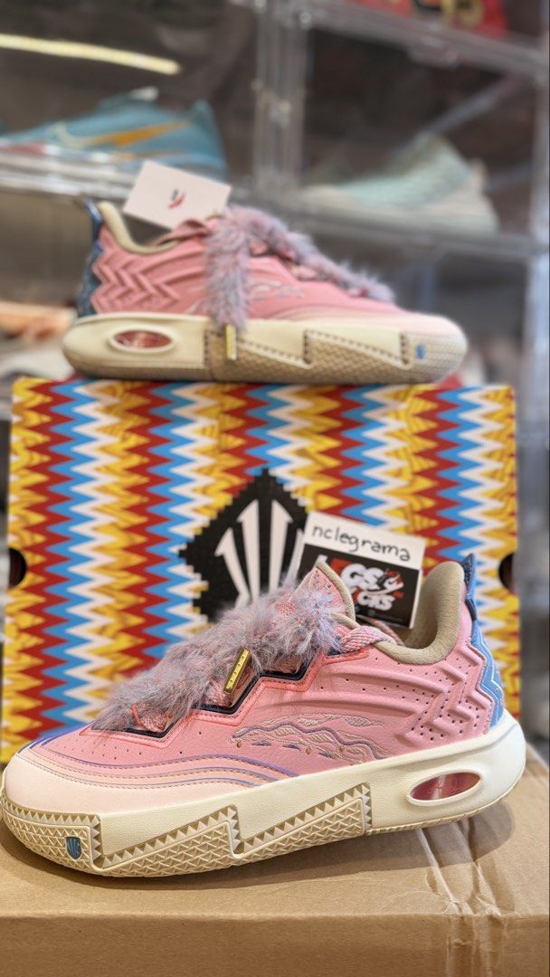 Anta Kai 2 Azurie (9.5us) (Category: Sneakers) located in Pasig City. Submitted by nclegrama (Listing ID 1459449223, Image 1). Description: PLEASE READ - PRICE IS ALREADY POSTED This is my only account - beware of scammers 😅 Brand new - below srp Size 9.5 us ✅ Meet-ups - SM Marikina / Ayala Feliz / Eastwood City ✅ PM me if interested 📦 For Shipping (Grab/Lalamove)- fee must be shouldered by the buyer.