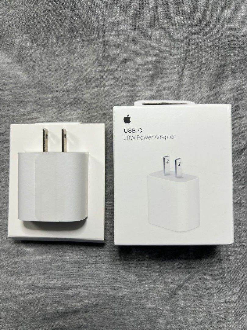 Apple USB-C 20W Power Adapter (Category: Chargers & Cables) located in Manila. Submitted by itsashy (Listing ID 1459423595, Image 1). Description: .