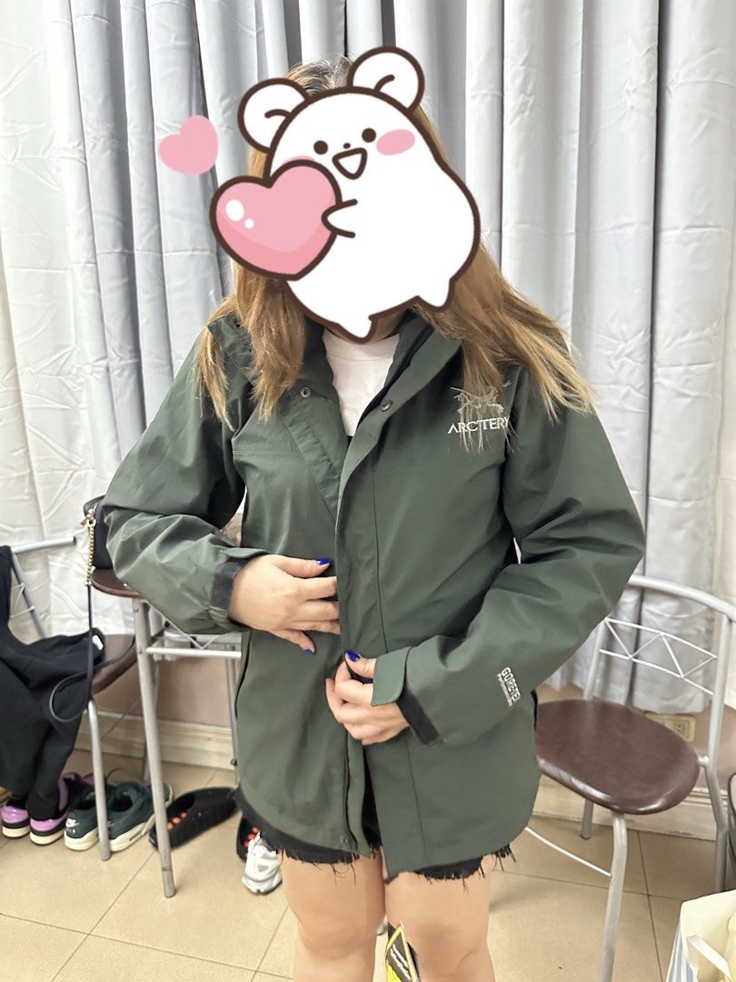 Arc'teryx Gore-Tex Jacket Green (Category: Coats, Jackets and Outerwear) located in Caloocan City. Submitted by sofshopacc (Listing ID 1459414713, Image 2). Description: - Arc'teryx Jacket in Dark Green - Bought in Vietnam - HIGH QUALITY! - Waterproof Gore-Tex material - Iconic Arc'teryx logo on chest and back - Removable hood, multiple functional pockets - Perfect for outdoor adventures or everyday wear - Selling because i should’ve bought a big