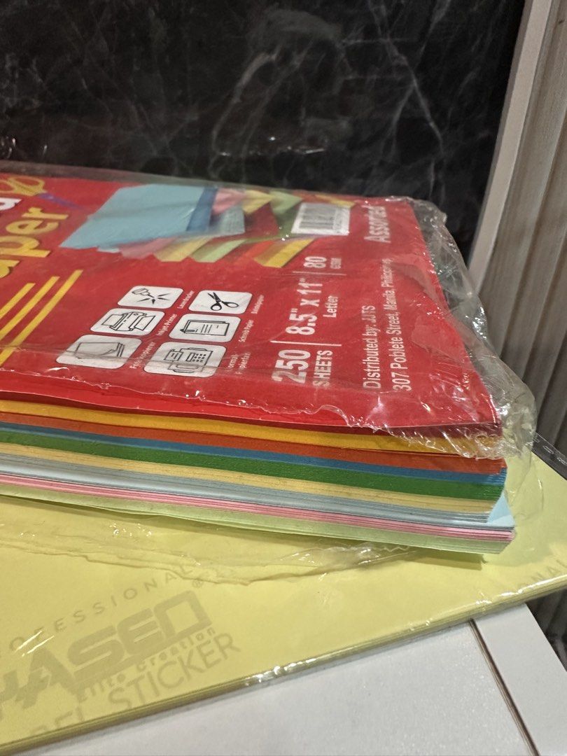 Assorted Colored Paper and Yasen Sticker Paper (Category: Craft Supplies & Tools) located in Lipa City. Submitted by kiangkong (Listing ID 1459384185, Image 2). Description: Rambo assorted colored paper (bawas na pero madami pa check photos) Yasen Photo paper 17pcs.