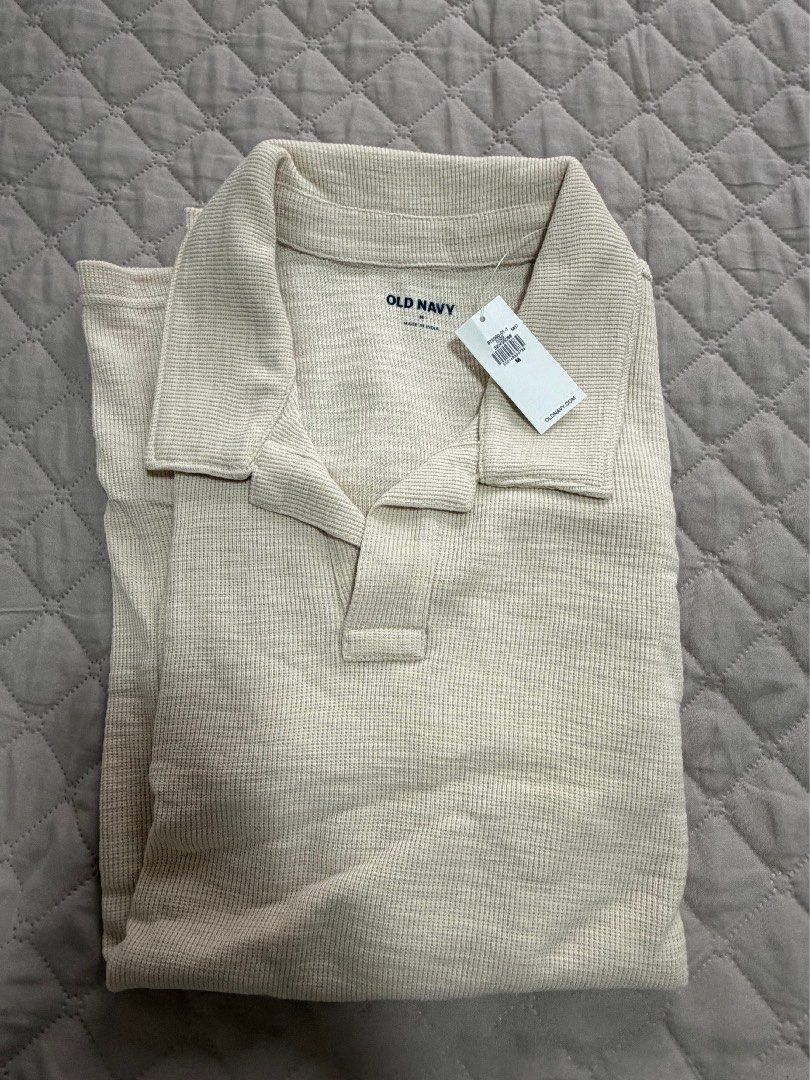 Assorted GAP, Old Navy, American Eagle Polo Shirts (Category: Tshirts & Polo Shirts ) located in Quezon City. Submitted by paullimgenco (Listing ID 1459372826, Image 2). Description: Selling brand new GAP, American Eagle, Old Navy polo shirts. Complete with tags. Bought online in US but didn’t fit me. GAP: all large mens, P1,200 each Old Navy: medium mens, P1,200 American Eagle: button down large mens, P1,000 Take all for P4,000 Shipping can be a