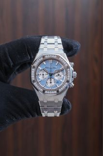 (Category: ) located in . Submitted by vintage.grail (Listing ID 1459355625, Image 1). Description: .