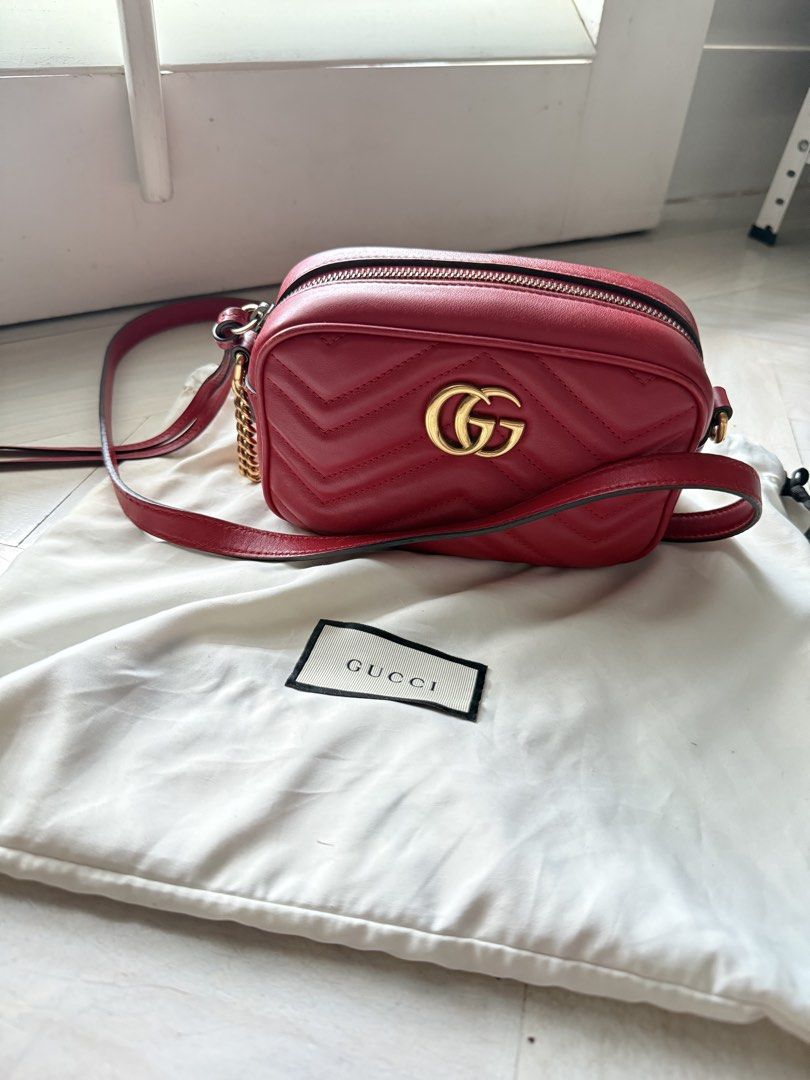 AUTHENTIC GUCCI MINI MARMONT CAMERA BAG (Category: Cross-body Bags) located in Muntinlupa City. Submitted by adldalek (Listing ID 1459361462, Image 3). Description: Authentic, bought brand new from Japan in 2016. Carefully loved/well taken care of RFS: Decluttering/Not being used anymore.