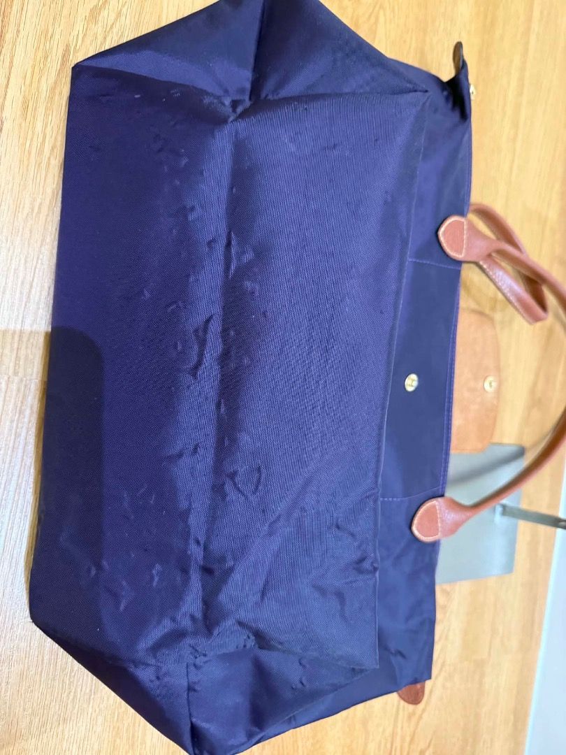 Authentic Longchamp bundle of 2 (Category: Luxury Bags & Wallets) located in Taguig. Submitted by discountedpcs (Listing ID 1459375195, Image 3). Description: .