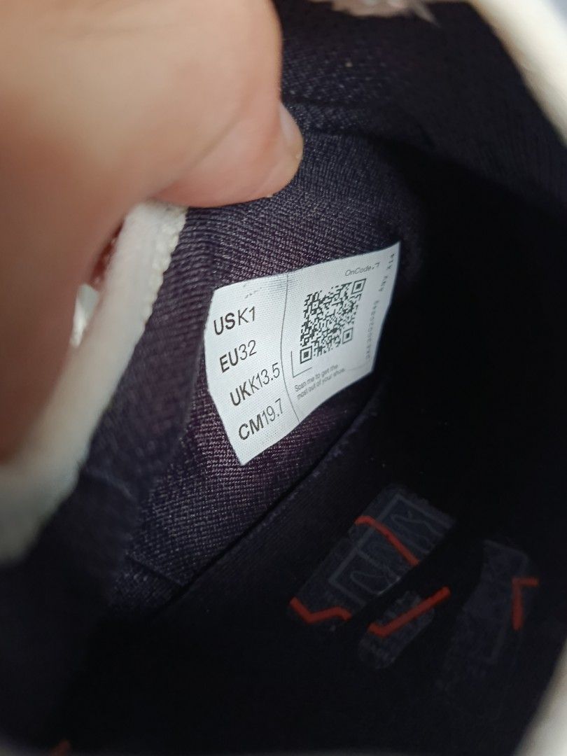 AUTHENTIC ON CLOUD (Category: Babies & Kids Fashion) located in Dagupan City. Submitted by rodolfo_b (Listing ID 1459326104, Image 3). Description: EURO 32 CM 19.5-20 FIT.